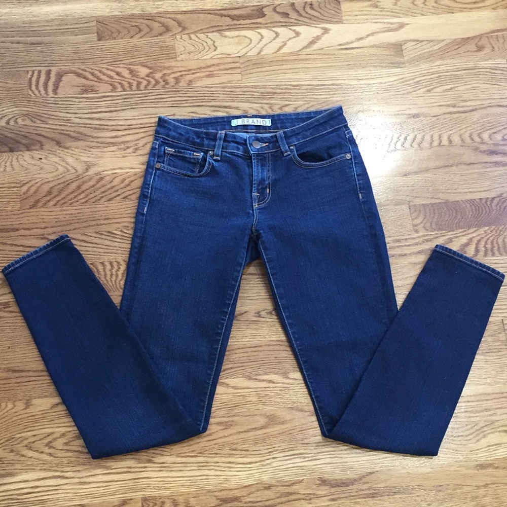 J Brand Curvy Fit Skinny Jeans in Ink